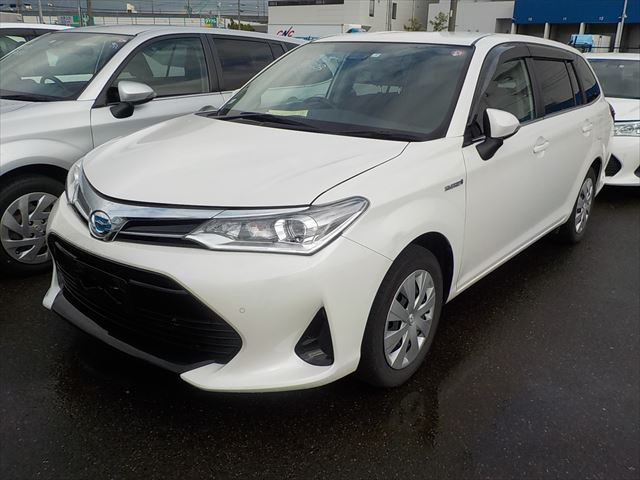 Toyota Fielder 