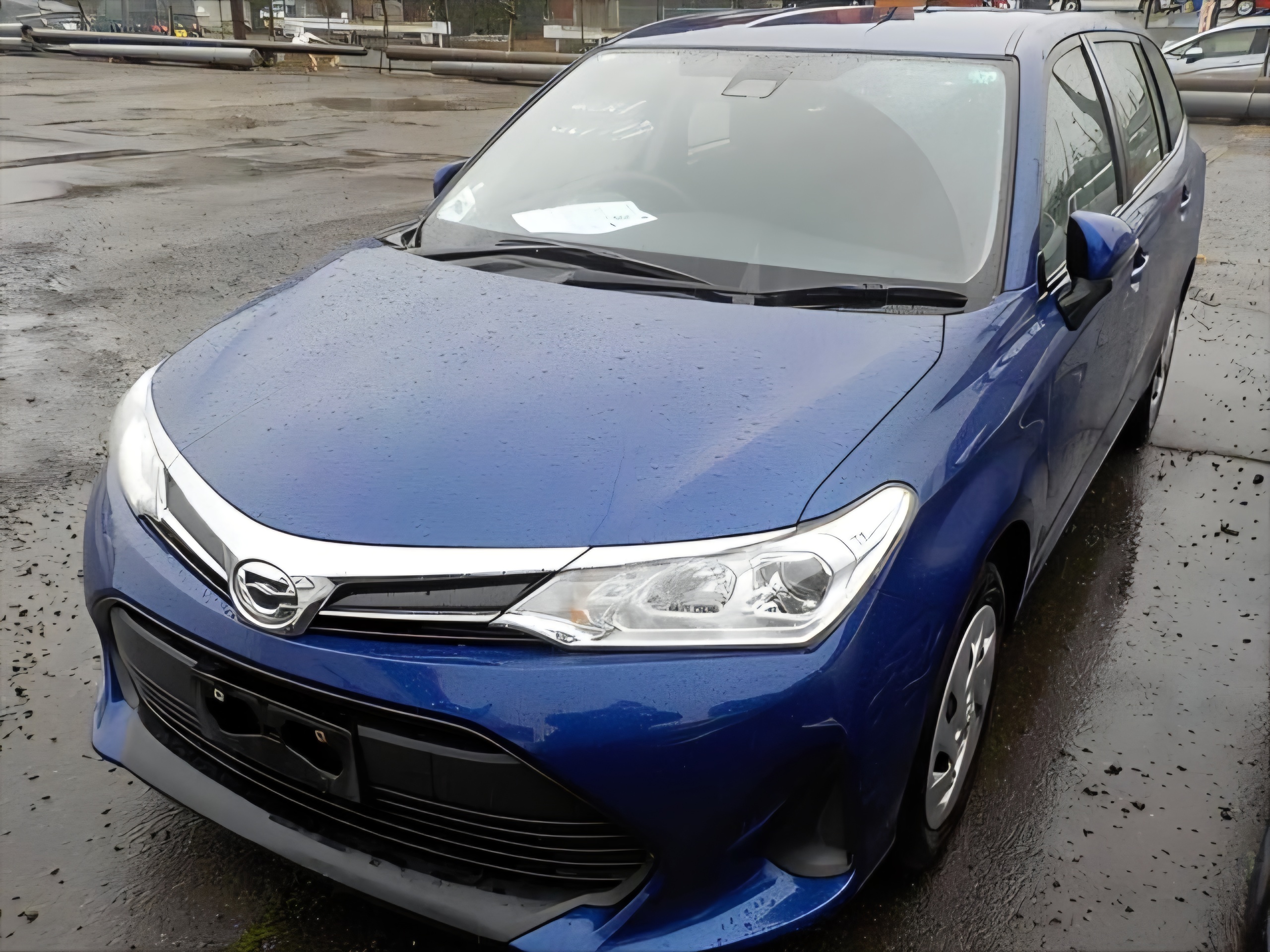 Toyota Fielder 